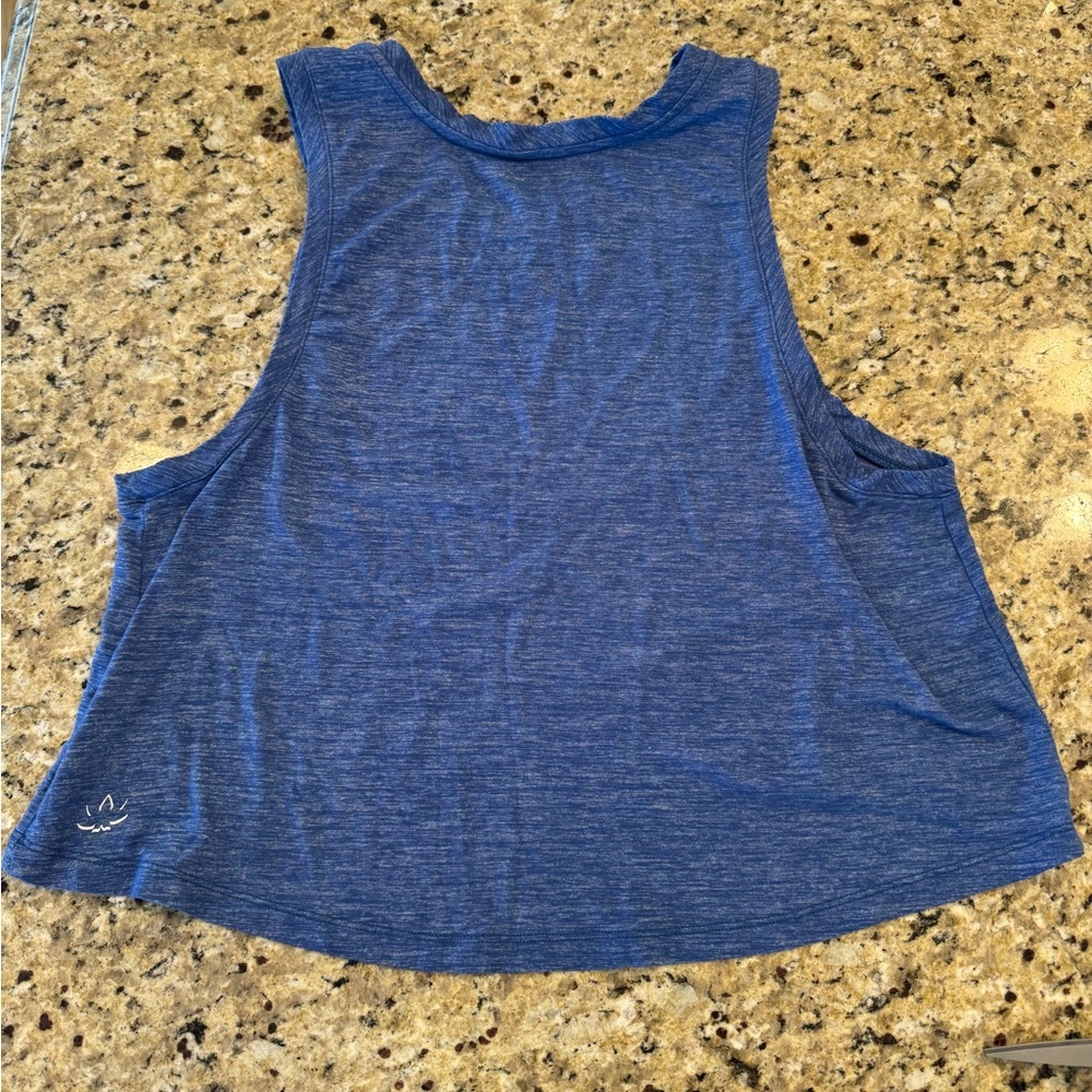 Beyond Yoga Heathered Blue Cropped Muscle Tank size large - Picture 2 of 3